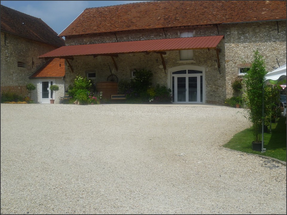 Etable de V&eacute;ronge - entr&eacute;e salle